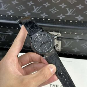 dong ho hublot nam tinh chinh classic fusion ceramic mat carbon 42mm 3 600x800 1.jpg