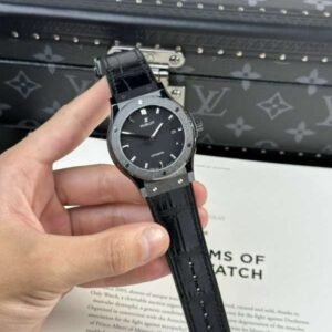 dong ho hublot rep 11 classic fusion ceramic tinh chinh nam mau den 42mm 8 600x800 1.jpg