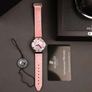 dong ho nu hublot classic fusion mat kham xa cu mau hong vien dinh kim cuong moissanite 33mm 2 600x400 1.jpg