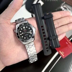 dong ho omega seamaster replica 11 nha may vs nam mau den 2 600x600 1.jpg