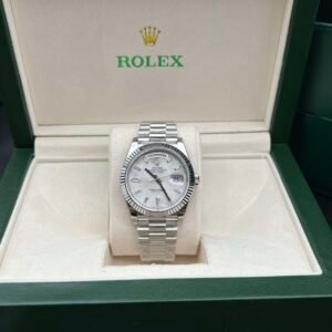 rolex day date mat thien thach vien khia super fake 11 40mm 3.jpg