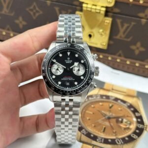 dong ho nam tudor che tac black bay chronograph mat den xuong tw 41mm 11.jpg