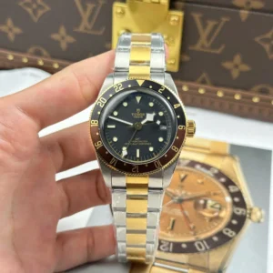 dong ho tudor replica 11 black bay gmt sg m79833mn mat den day kim loai xuong zf 41mm 12.jpg.webp
