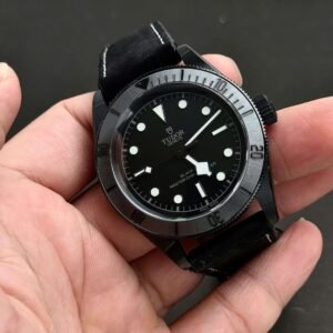 dong ho tudor black bay ceramic m79210cnu mat so den replica cao cap 41mm 8.jpg